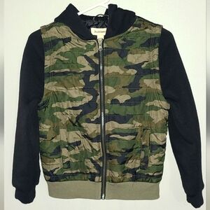 RuffHewn black hoodie with camo vest attached‎ size M (10/12) jacket swea…